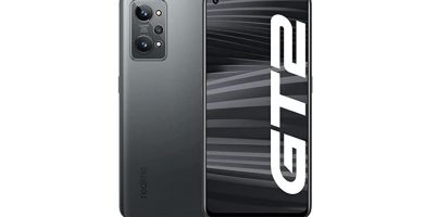 Realme GT 2 en color negro.