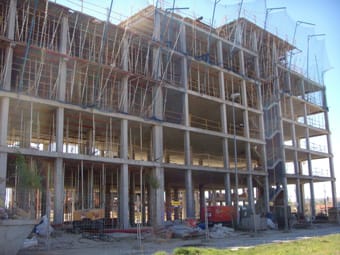 Edificio por construir.