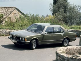 bmw230anos.jpg