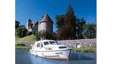 Turismo fluvial en Francia por la Borgoña