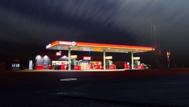 Uce denuncia el oligopolio de las gasolineras Repsol, Cepsa y BP