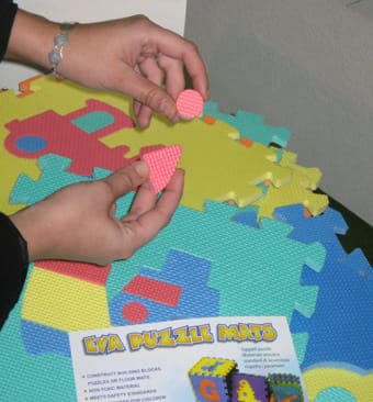 El Puzzle alfombra Eva, un juguete ilegal, se sigue vendiendo en Andalucía