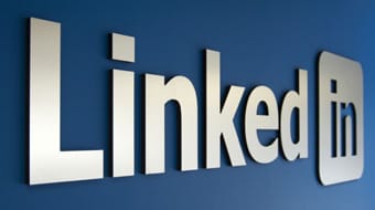 Logo de la red social profesional LinkedIn, en la cual no es aconsejable tener como contacto al jefe si estás buscando trabajo.