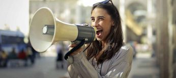 Las meteduras de pata más habituales al hablar en otros idiomas