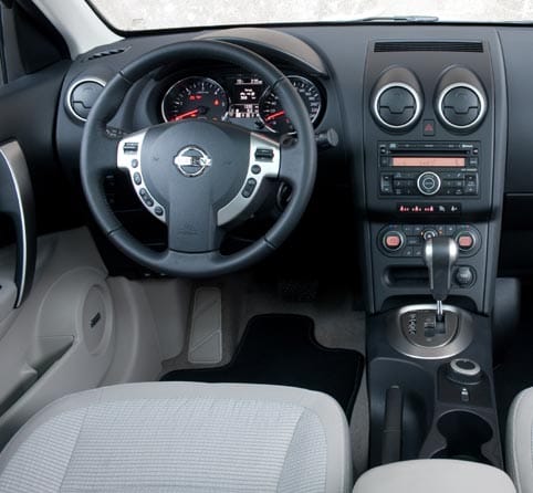 Nissan  Qashqai interior