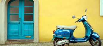 Vacaciones en Vespa por Roma, París o Almería