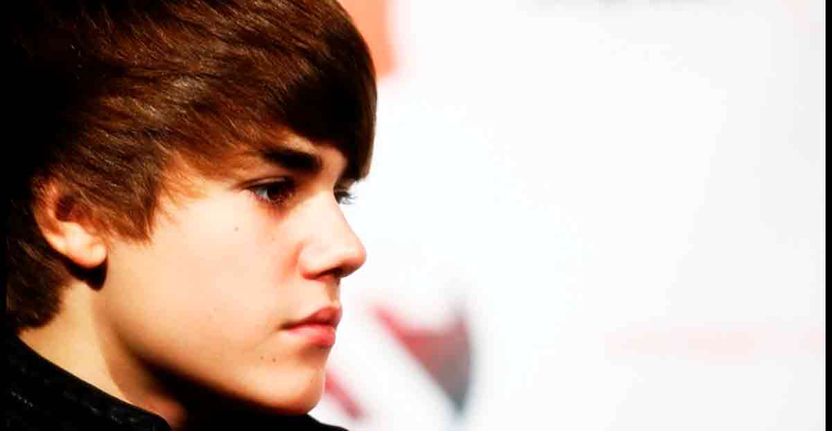 Justin Bieber: primeros pasos hacia la eternidad