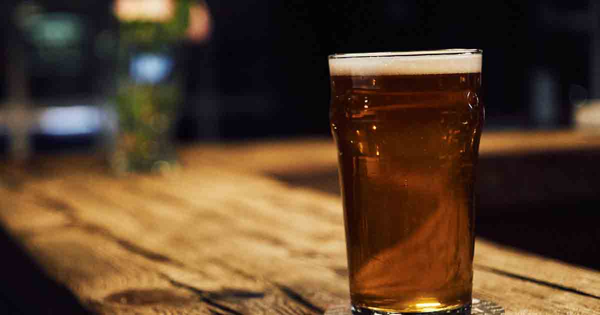 Tomar una caña en España, entre los 80 céntimos de Sevilla y los 3,50 euros de Madrid