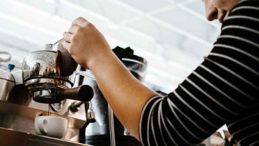 Ocho de cada diez empleados rinde más si tiene café gratis en el trabajo