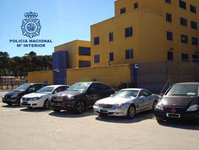 Coches de alta gama intervenidos por la Policía.