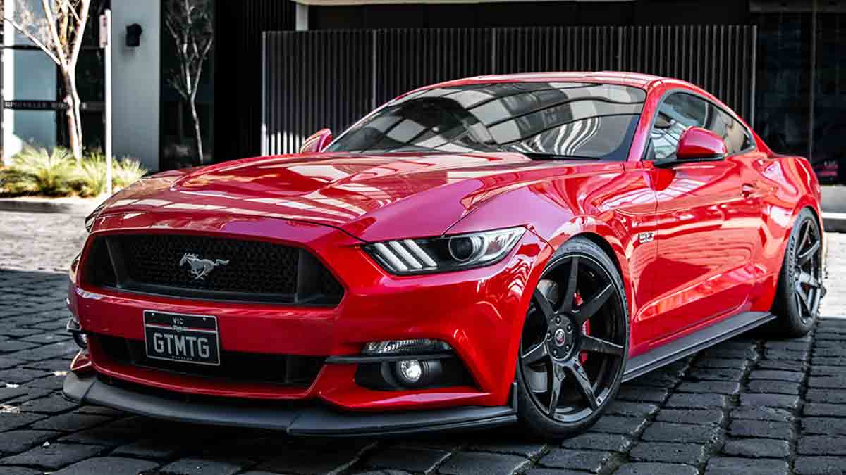 Detenidos por 'maquillar' los números de bastidor en garajes de Algeciras (Cádiz) y vender coches alquilados de gama alta en África