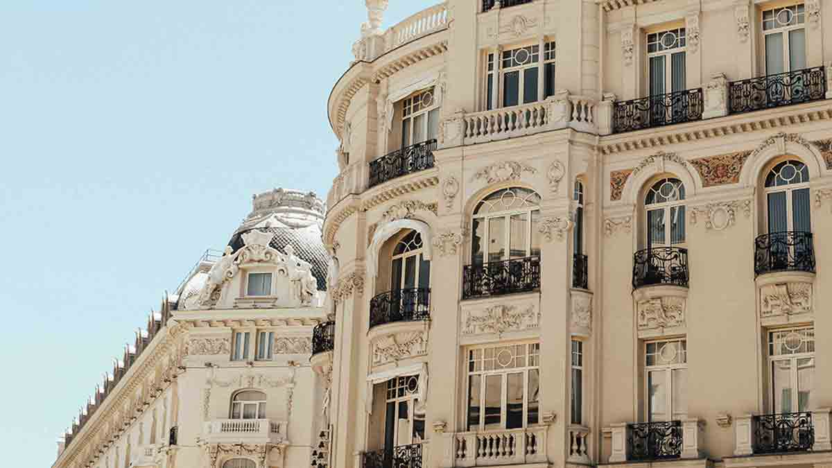 Banco de Castilla La Mancha condenada a devolver el dinero cobrado de más en las hipotecas por las cláusulas suelo abusivas