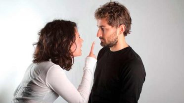 Los hombres prefieren de las mujeres voces agudas y ellas las graves