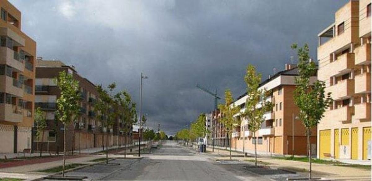 Calle de viviendas vacías en Yebes, en Guadalajara.