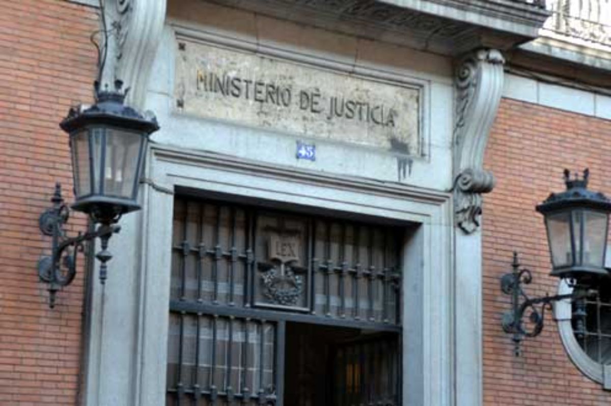 Entrada al Ministerio de Justicia.