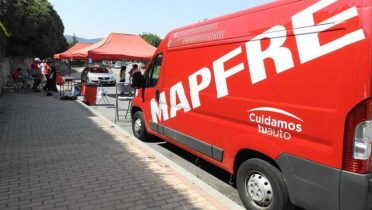 Mapfre hará revisiones de coches gratis a no asegurados