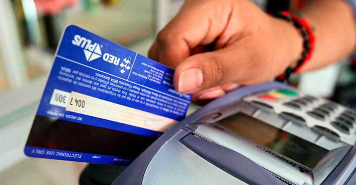 Diferencias entre tarjetas de crédito y de débito