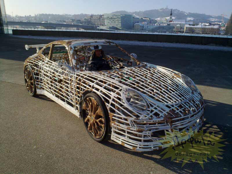 Porsche terminado en la calle