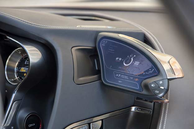 Retrovisor con pantalla del Mazda SHINARI