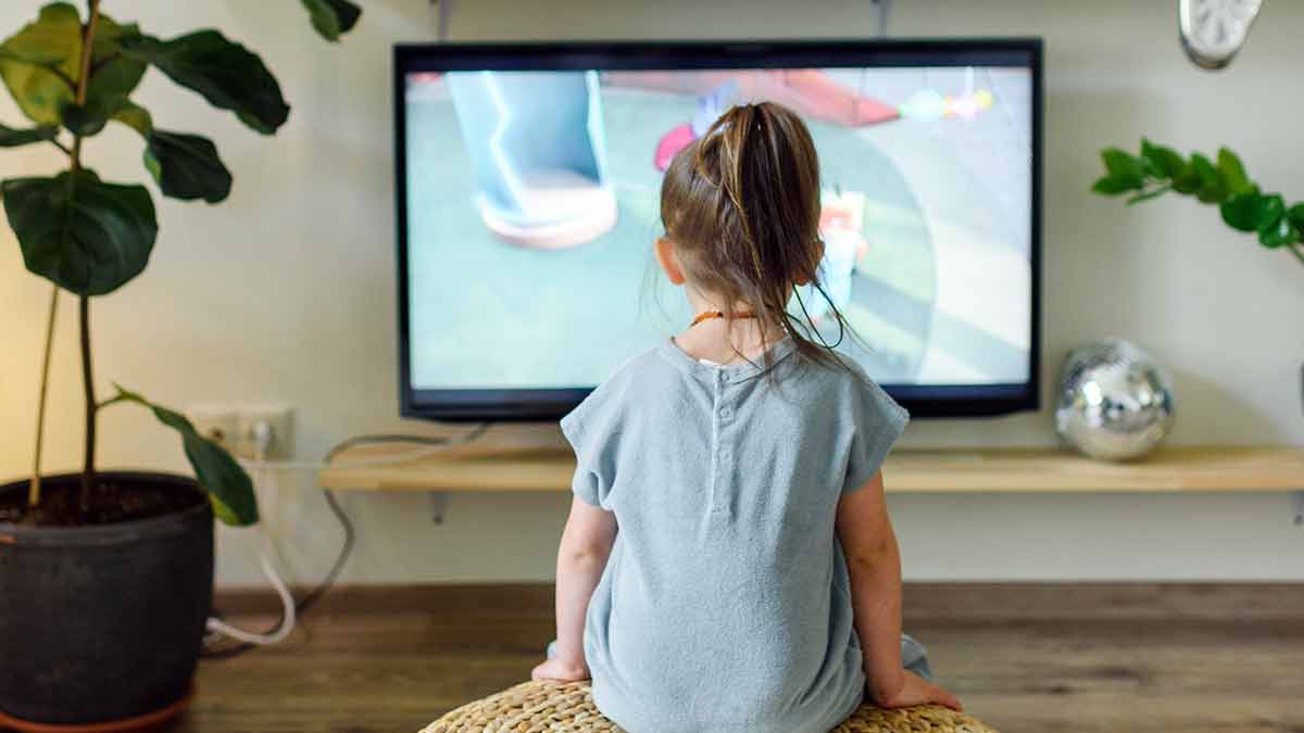 Es malo que los niños vean la televisión? Cómo evitarlo y negociar con ellos