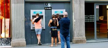 Cómo sacar dinero del cajero sin tarjeta en Bankia, ING, BBVA y otros 6 bancos
