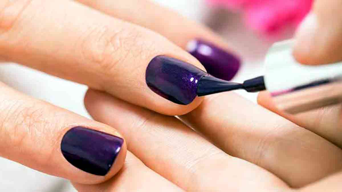 Manicura con esmalte semipermanente