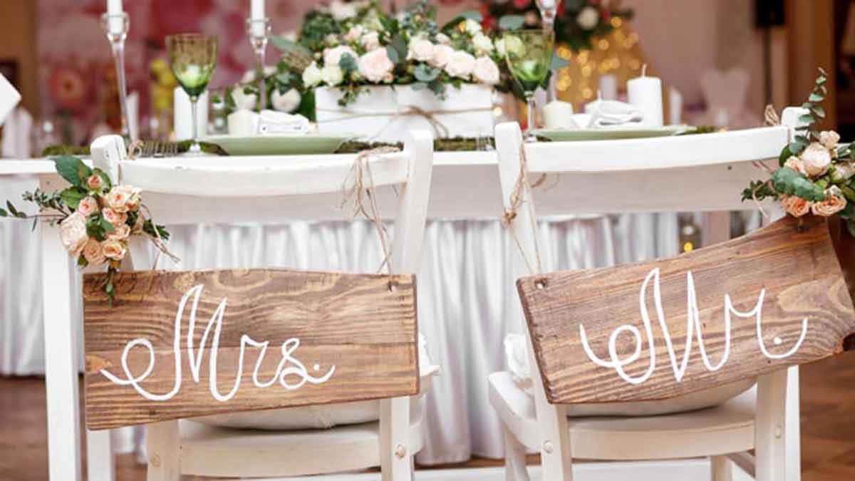 Detalles personalizados para los invitados de una boda