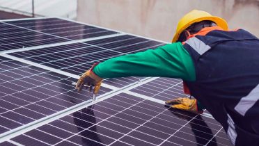 Guía para trabajar en SolarProfit, requisitos y cómo enviar el CV