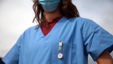 Cuánto gana un enfermero en España, sueldos por comunidades