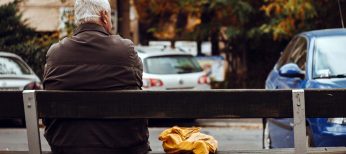 Cómo pedir el abono transporte para las personas mayores en tu comunidad