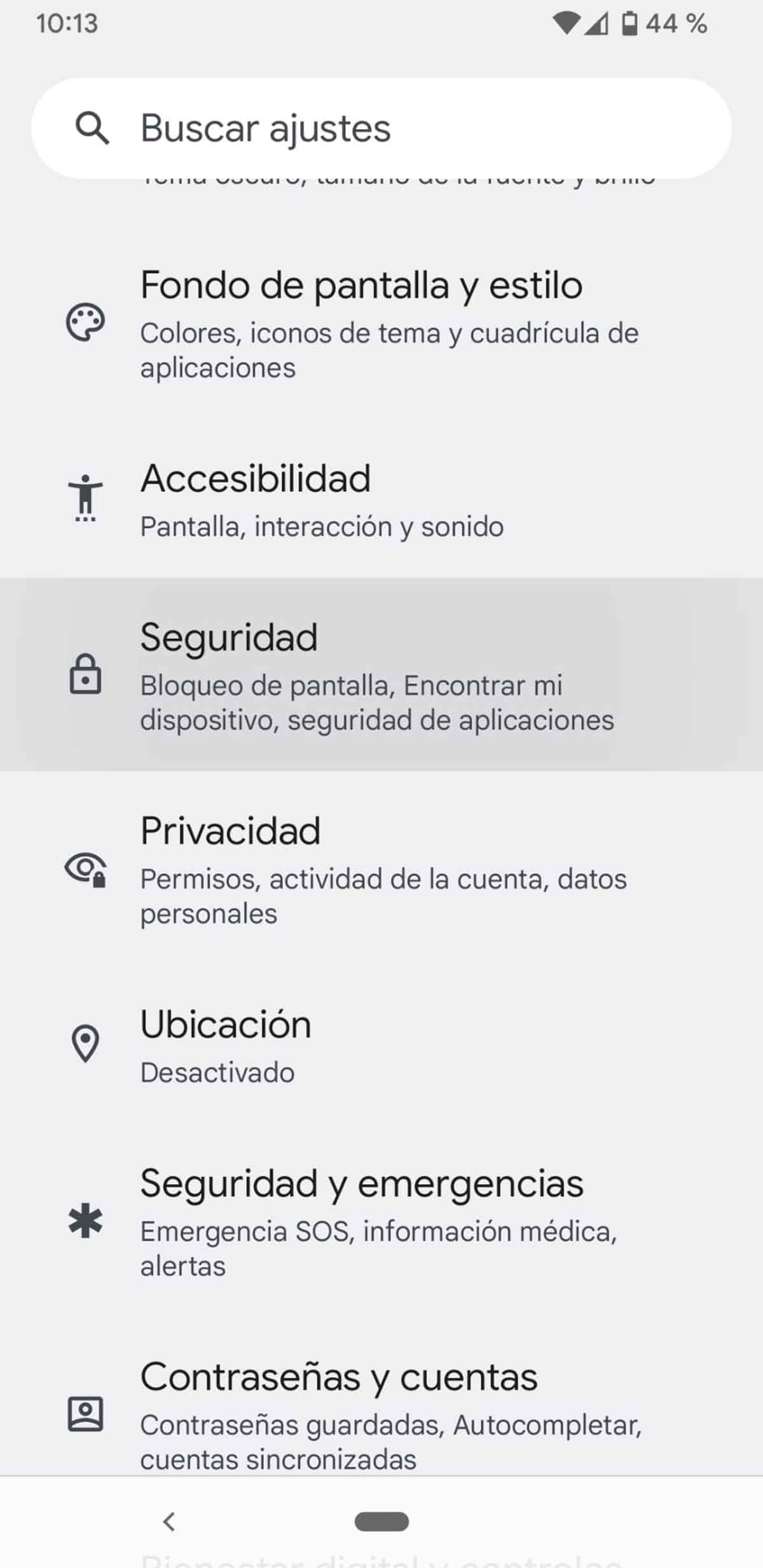 Accede a la pestaña Seguridad del teléfono