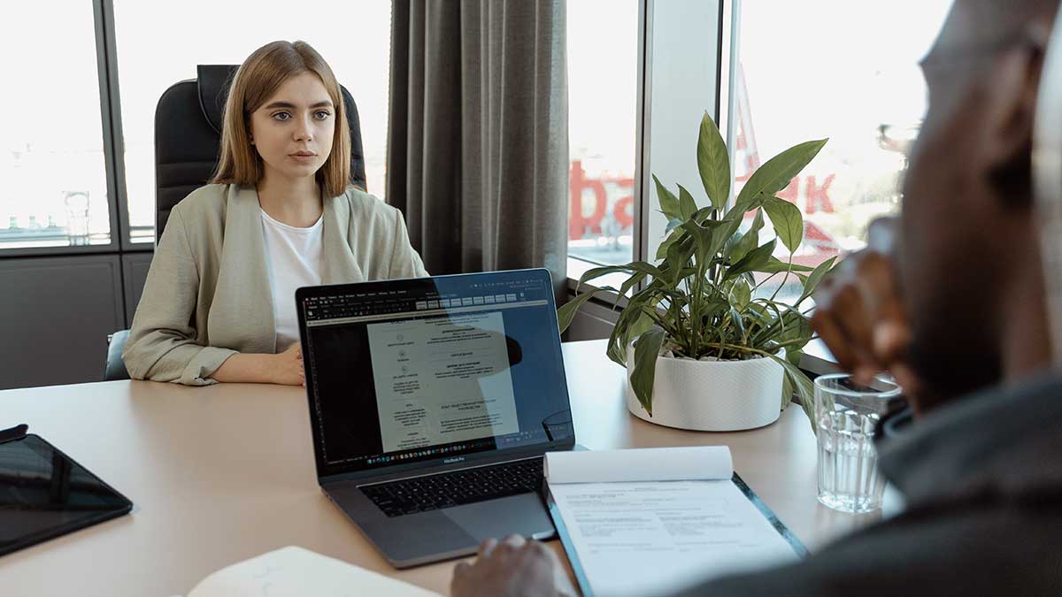 20 preguntas ilegales que no pueden hacerte en una entrevista de trabajo