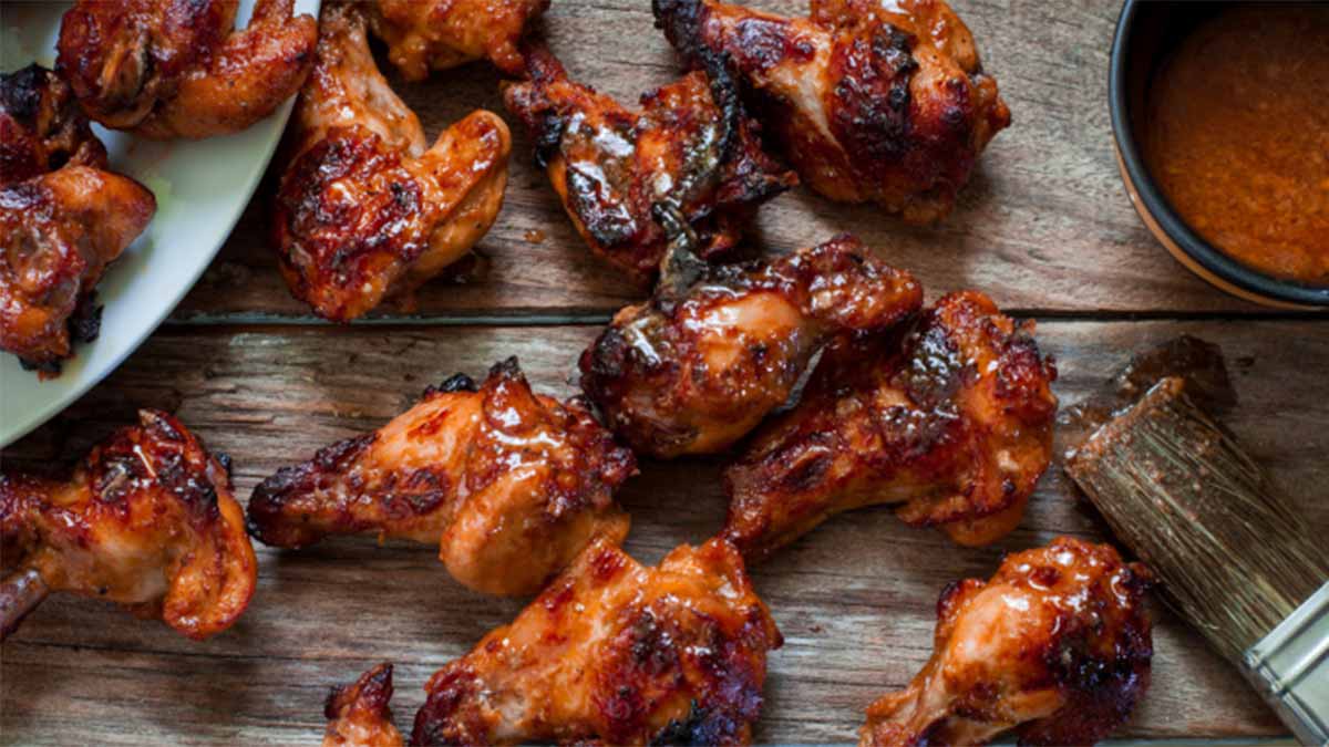 Alitas de pollo en salsa