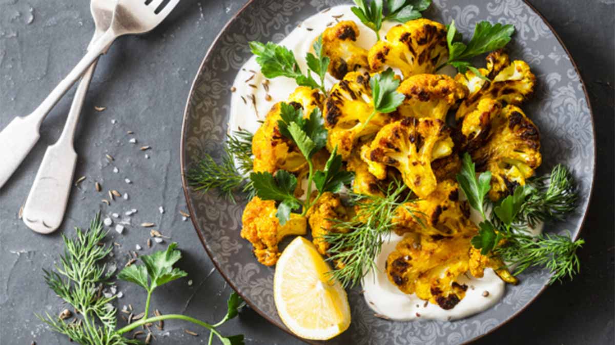 Coliflor asada con cúrcuma
