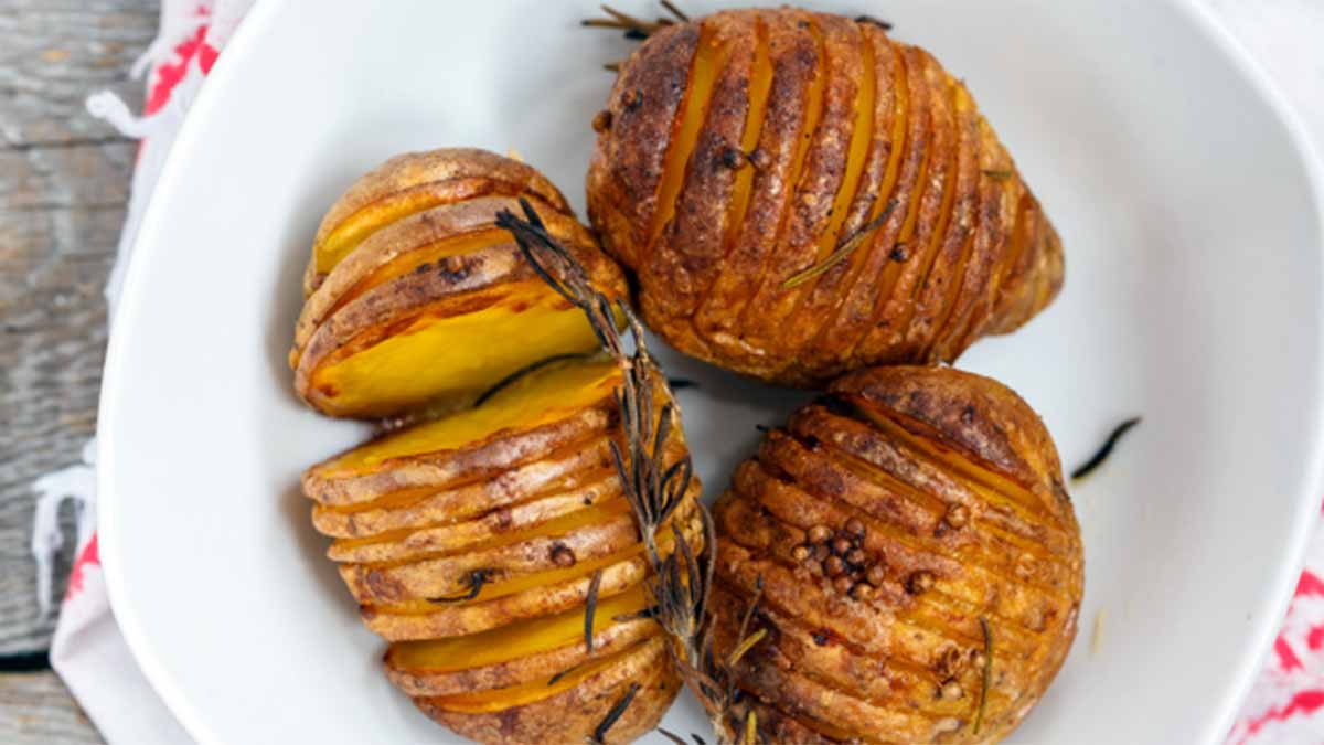 Patatas hasselback