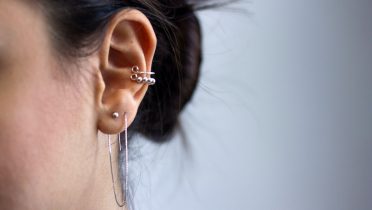 Todos los tipos de piercings en la oreja que puedes hacerte