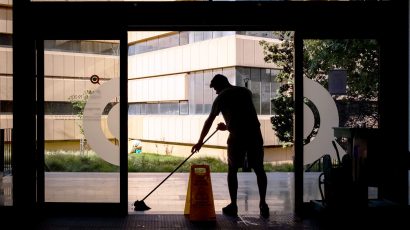 Los requisitos para trabajar de limpieza en hospitales
