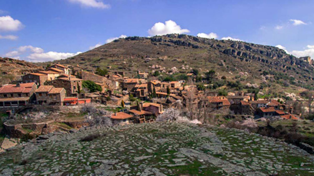 Vista de lejos de Patones