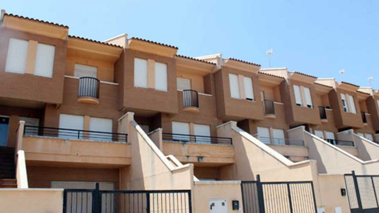 37 casas y chalets a la venta en Diglo por menos de 80.000 euros ...