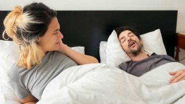 Cómo disfrutar de un sueño reparador con las almohadas que evitan que ronques