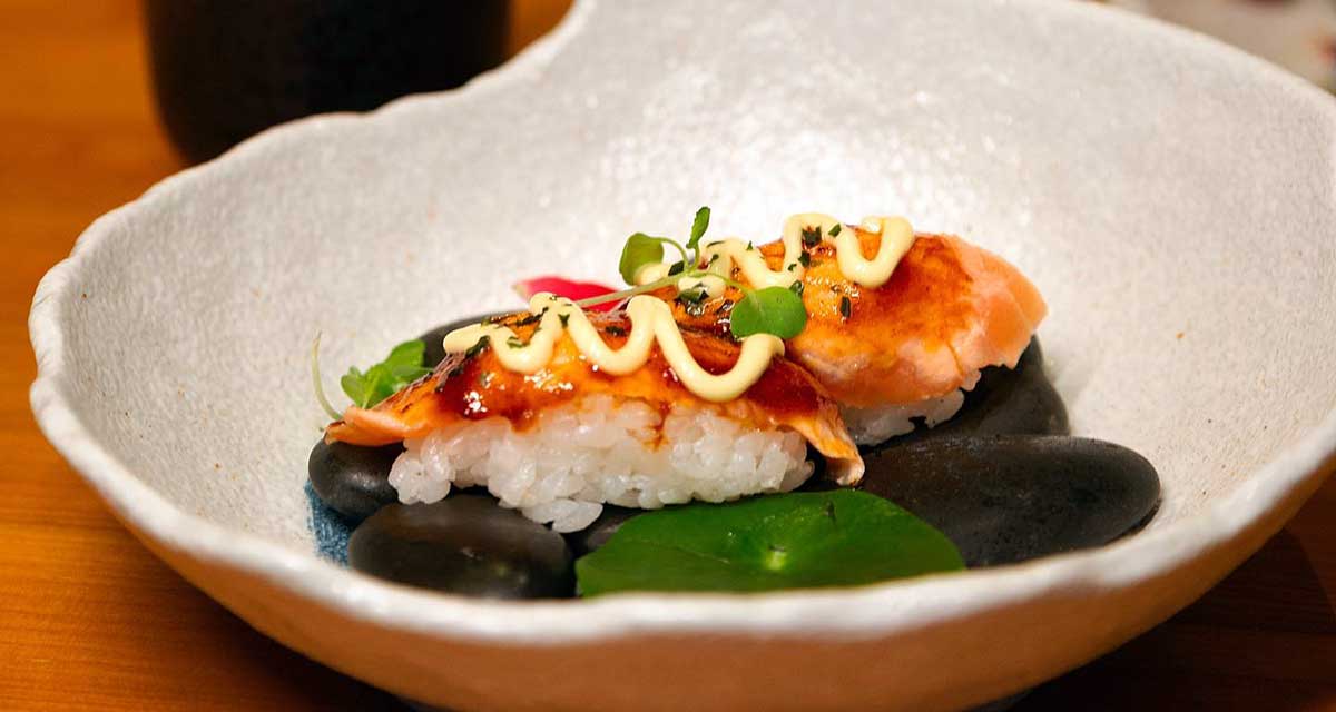 Salmón en formato sushi