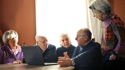 Qué mayores de 65 años están obligados a hacer la Renta