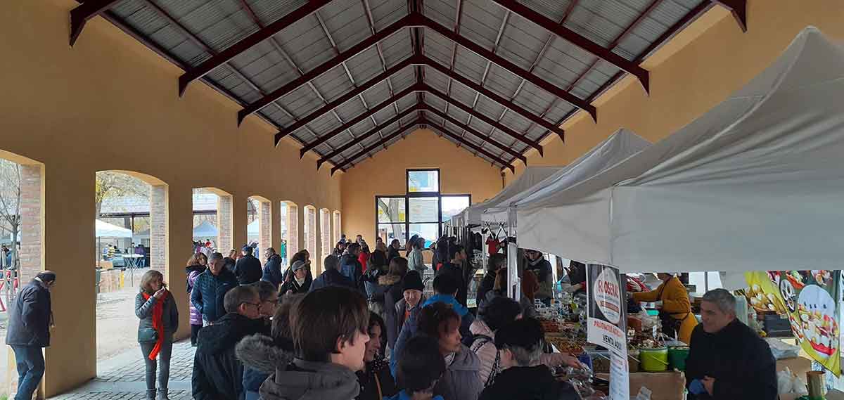 Puestos mercadillo Planetario
