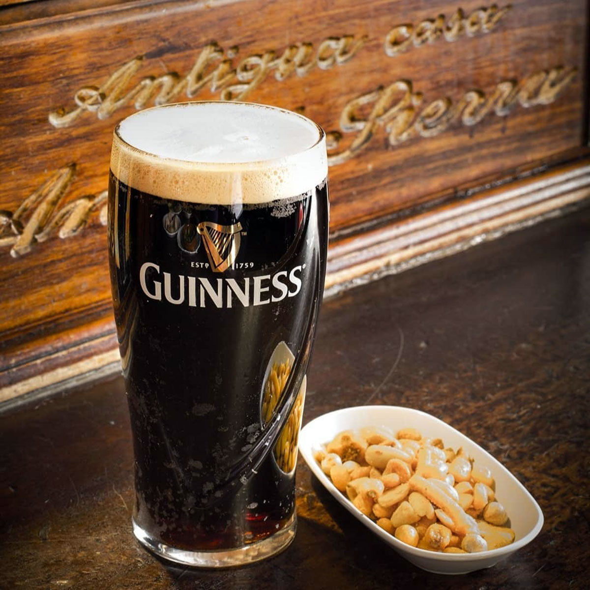 Cerveza negra con tapa