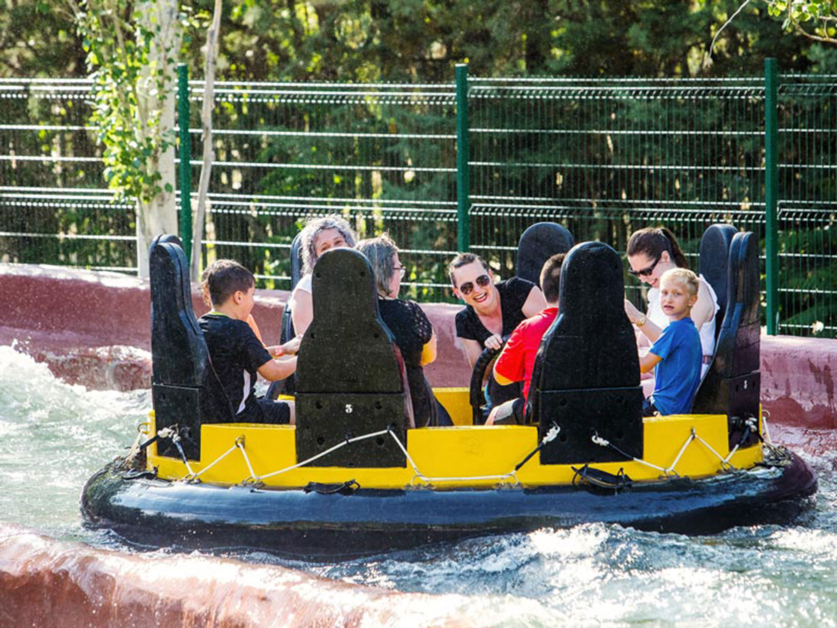 Rápidos del parque de atracciones
