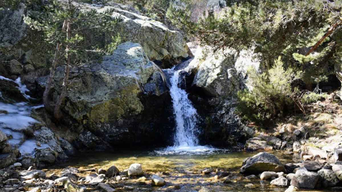 Chorro poza de sócrates