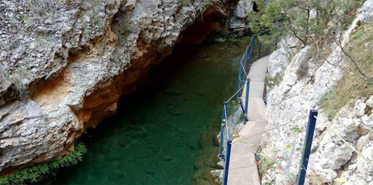 Zona de agua del río Ebrón