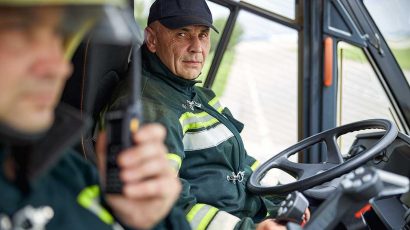 ¿Se puede avisar a los bomberos para quitar un avispero?