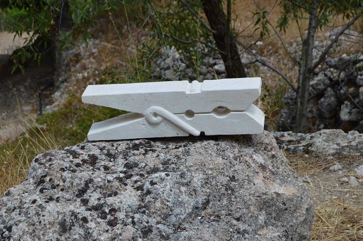 Pinza de la ropa escultura