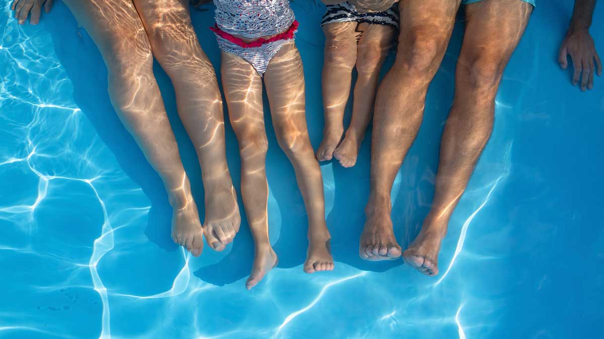 ¿Puedo poner una piscina hinchable en mi terraza o balcón?